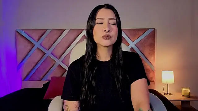  kelly hous36 online show from March 27, 2026, 12:38 pm