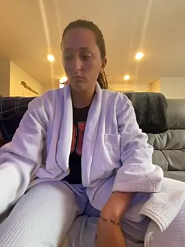 triple34D online show from October 24, 2025, 5:31 pm