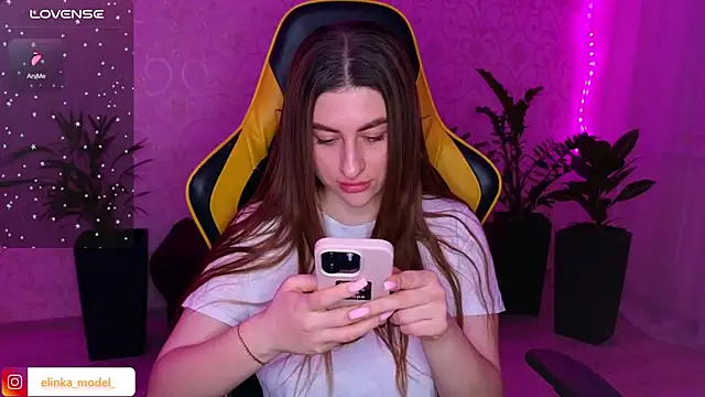 Elishka  online show from January 19, 2025, 5:15 am