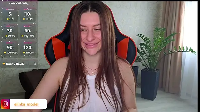 Elishka  online show from November 12, 2025, 7:53 am