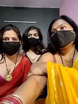 cutee  crazy online show from February 26, 2026, 2:27 pm