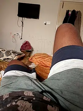 Snapshot of mkmony chatting on January 20, 2025, 9:56 am mkmony online show from January 20, 2025, 9:56 am