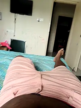 Snapshot of mkmony chatting on September 21, 2025, 10:39 am mkmony online show from September 21, 2025, 10:39 am