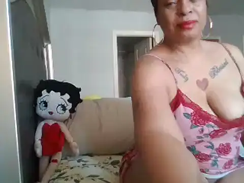 MSweetLindaParks online show from March 9, 2025, 6:54 pm