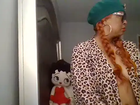 MSweetLindaParks online show from March 22, 2025, 9:13 am