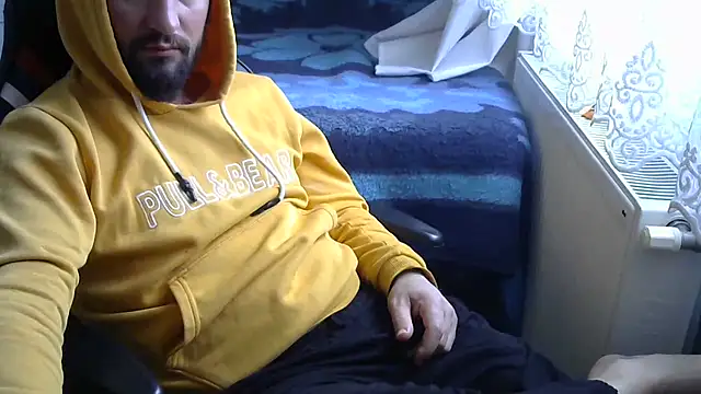 crazybaby5461 online show from April 15, 2026, 9:38 am