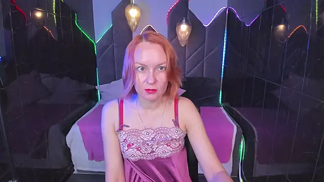 NikaGentle online show from October 9, 2025, 5:38 am