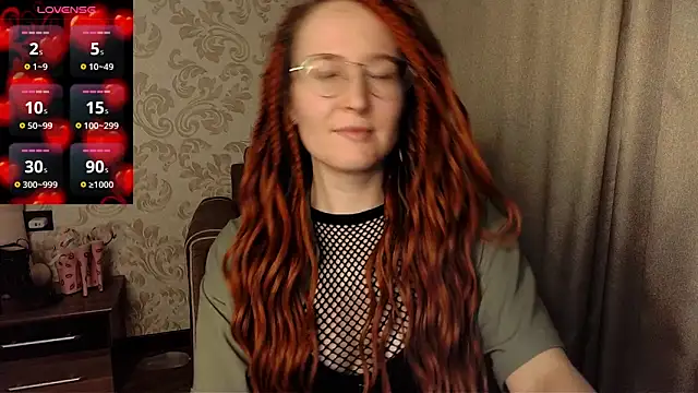 AgnesGraham online show from October 7, 2025, 9:45 pm