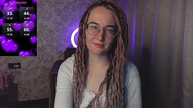 AgnesGraham online show from April 27, 2026, 10:19 pm