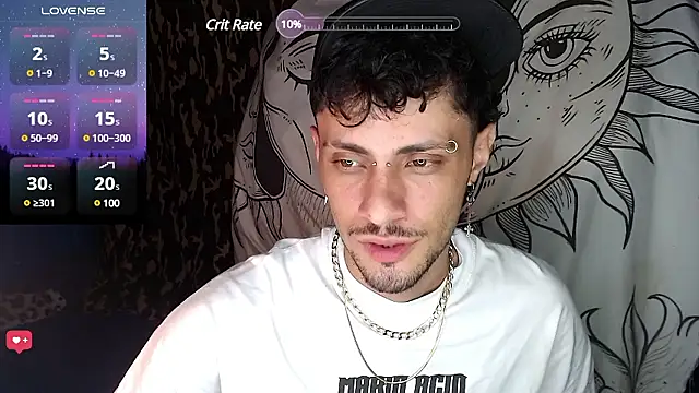 Snapshot of Apolo_S chatting on December 7, 2024, 8:44 am Apolo S online show from December 7, 2024, 8:44 am