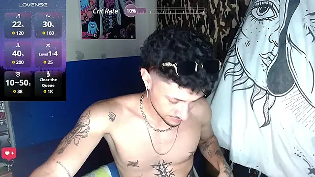 Snapshot of Apolo_S chatting on December 17, 2024, 8:54 pm Apolo S online show from December 17, 2024, 8:54 pm