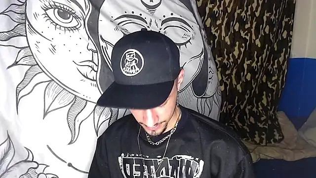 Snapshot of Apolo_S chatting on January 5, 2025, 7:07 am Apolo S online show from January 5, 2025, 7:07 am