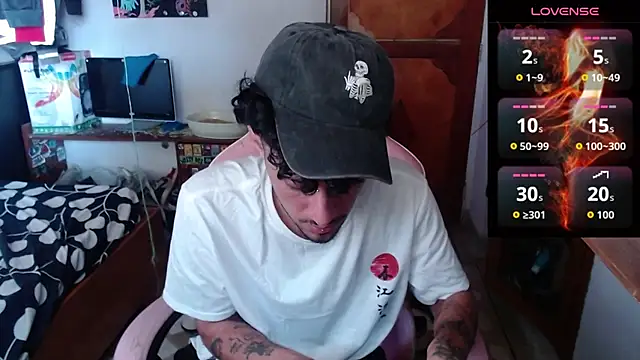 Apolo S online show from April 14, 2026, 2:01 pm