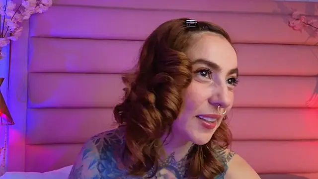 Snapshot of Evangelyne_1 chatting on February 10, 2026, 3:38 pm Evangelyne 1 online show from February 10, 2026, 3:38 pm