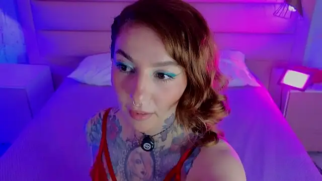 Snapshot of Evangelyne_1 chatting on May 6, 2026, 3:39 pm Evangelyne 1 online show from May 6, 2026, 3:39 pm