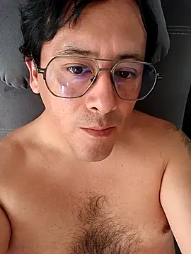 Snapshot of Yimicito chatting on March 10, 2026, 9:53 pm Yimicito online show from March 10, 2026, 9:53 pm