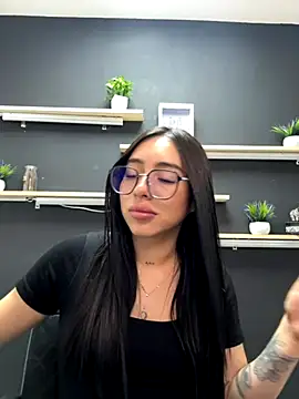 isabella jade online show from December 1, 2025, 8:47 pm