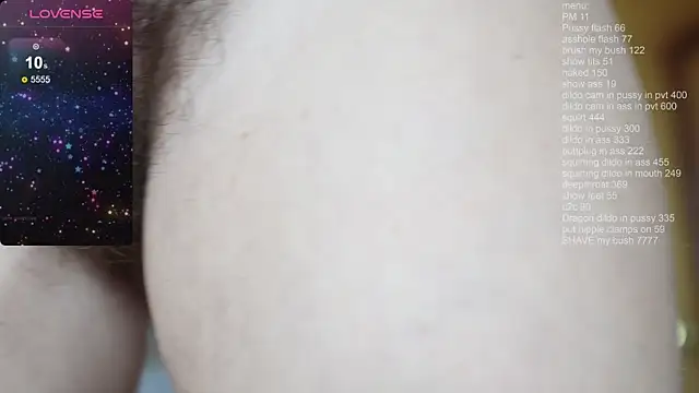 SophieBush online show from November 17, 2025, 7:47 am