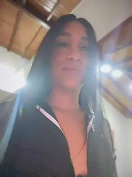 Ashly Miller online show from March 2, 2025, 7:45 pm