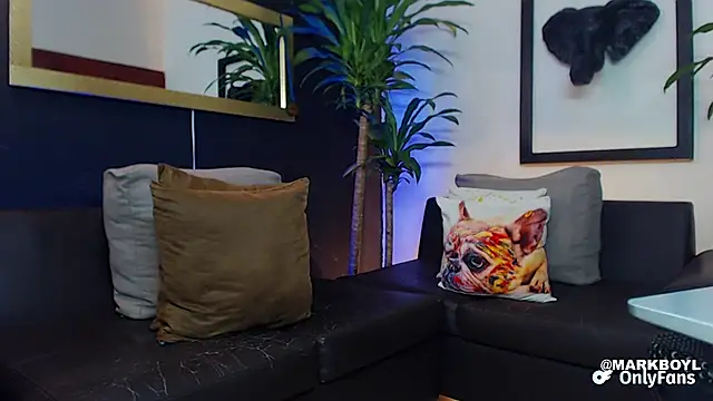 Snapshot of Markboyl chatting on December 22, 2024, 2:38 pm Markboyl online show from December 22, 2024, 2:38 pm