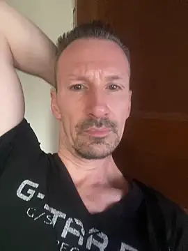 Snapshot of Jottard chatting on April 10, 2026, 3:50 pm Jottard online show from April 10, 2026, 3:50 pm