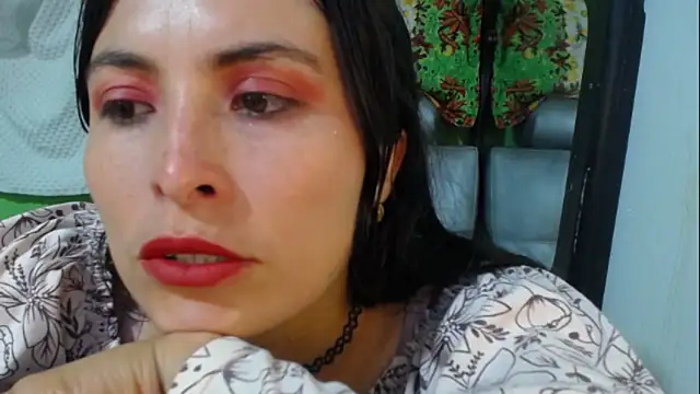 Alexandrasaenz online show from January 25, 2025, 11:54 pm