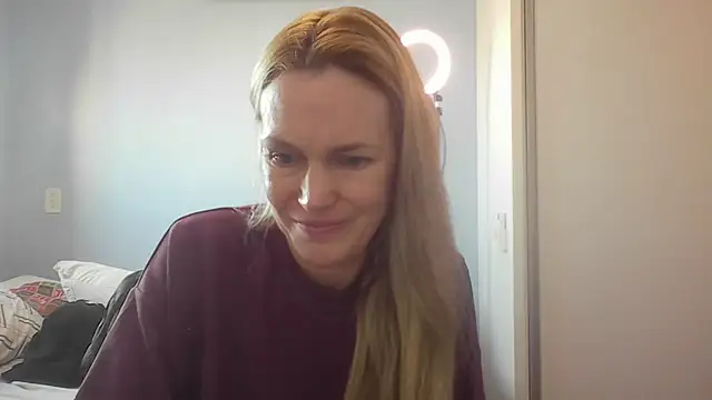Annylove1 online show from June 22, 2026, 12:02 pm