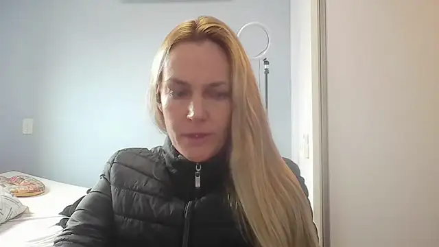 Annylove1 online show from June 24, 2026, 12:48 pm