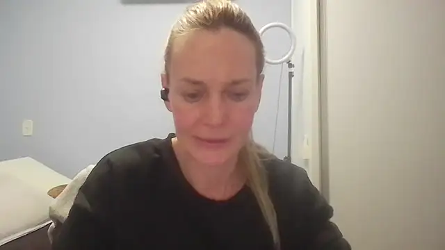 Annylove1 online show from July 12, 2026, 12:34 am