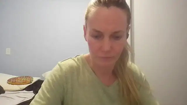 Annylove1 online show from July 27, 2026, 12:06 am