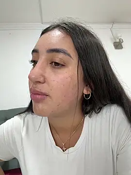 Snapshot of Hannahoff chatting on March 6, 2026, 4:20 am Hannahoff online show from March 6, 2026, 4:20 am