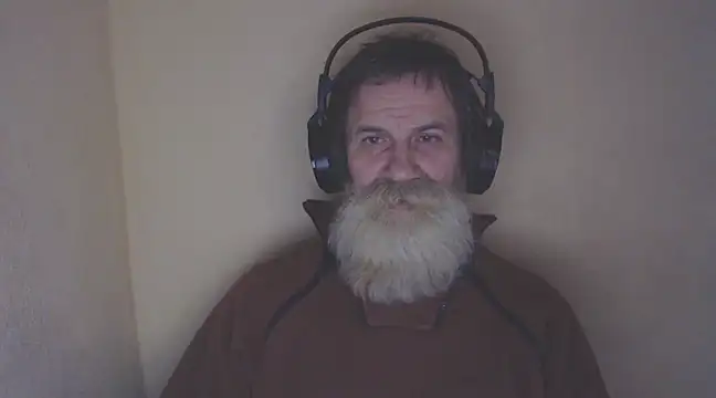 Snapshot of AlexNudo chatting on December 10, 2024, 8:51 am AlexNudo online show from December 10, 2024, 8:51 am