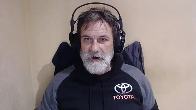 Snapshot of AlexNudo chatting on October 30, 2025, 7:32 am AlexNudo online show from October 30, 2025, 7:32 am