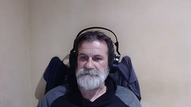 Snapshot of AlexNudo chatting on November 14, 2025, 9:57 pm AlexNudo online show from November 14, 2025, 9:57 pm