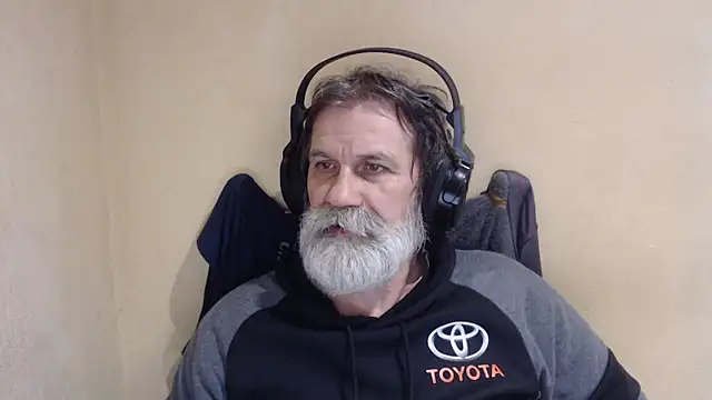 Snapshot of AlexNudo chatting on November 29, 2025, 9:56 am AlexNudo online show from November 29, 2025, 9:56 am