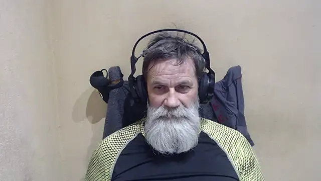 Snapshot of AlexNudo chatting on May 14, 2026, 11:50 am AlexNudo online show from May 14, 2026, 11:50 am