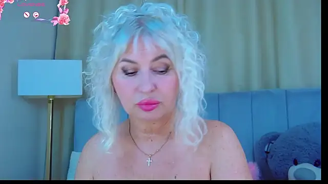 Barbie Blond  online show from May 13, 2026, 6:11 am