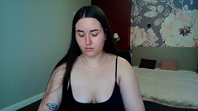 Roxie Bradley online show from June 30, 2026, 5:30 am