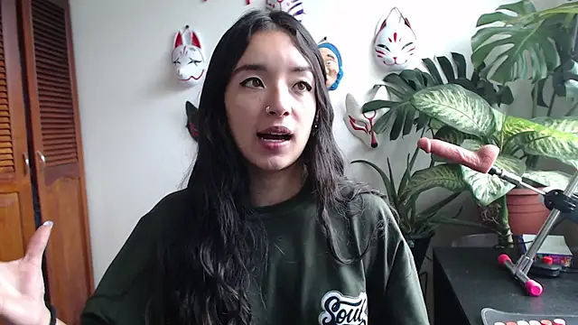 cat salo online show from January 6, 2025, 3:08 pm