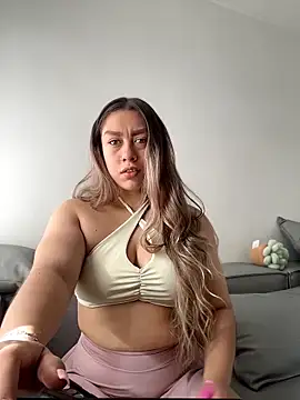 Snapshot of Im_sophiie chatting on June 19, 2026, 9:29 pm Im sophiie online show from June 19, 2026, 9:29 pm