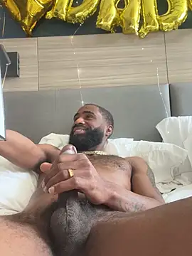 Snapshot of SlxmXBlxck chatting on February 17, 2026, 1:40 pm SlxmXBlxck online show from February 17, 2026, 1:40 pm