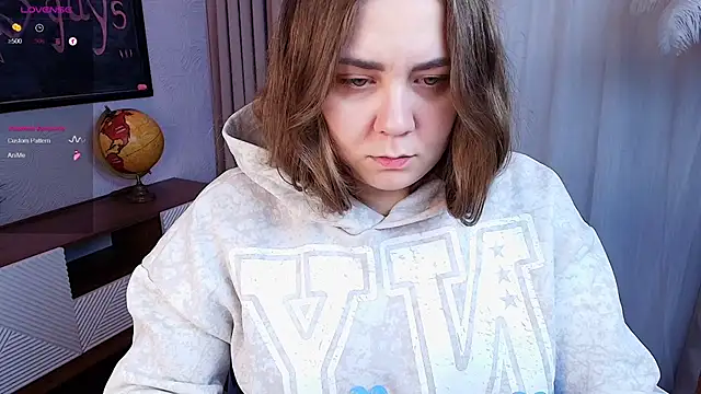 Snapshot of touch_me_bb chatting on March 7, 2025, 7:08 am touch me bb online show from March 7, 2025, 7:08 am