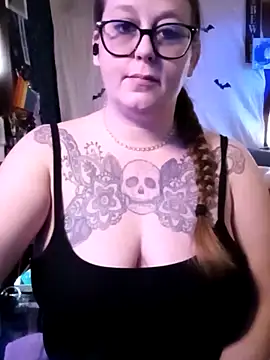 edgexchaos online show from December 19, 2025, 3:08 pm