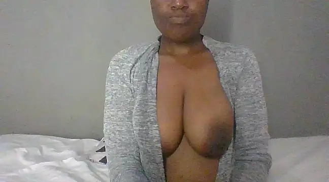 BeejayLoverxx online show from March 4, 2025, 9:00 pm