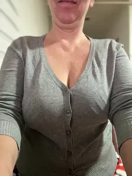 sweetmystery1 online show from February 19, 2025, 5:16 pm