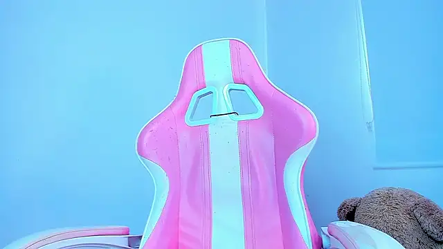 Ariana f online show from February 23, 2026, 8:17 pm