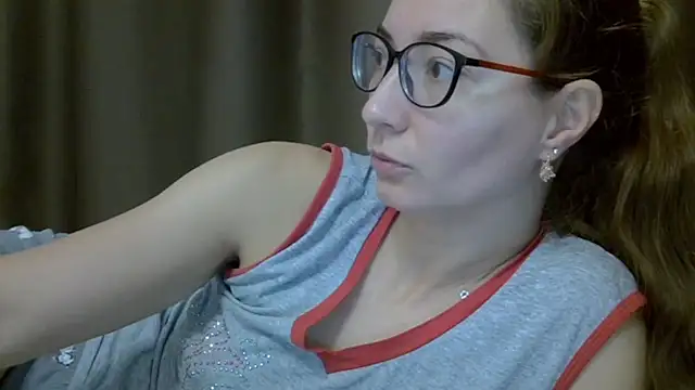 Ashleyspice online show from October 9, 2025, 5:49 am