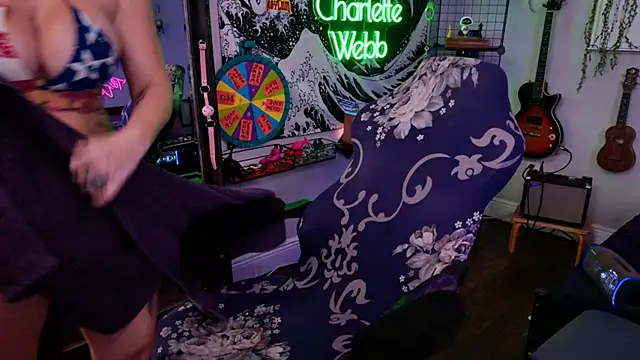 Snapshot of CharletteWebb chatting on December 16, 2024, 5:17 am CharletteWebb online show from December 16, 2024, 5:17 am