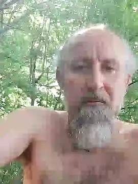 Snapshot of BuckWessle chatting on June 9, 2026, 11:11 am BuckWessle online show from June 9, 2026, 11:11 am