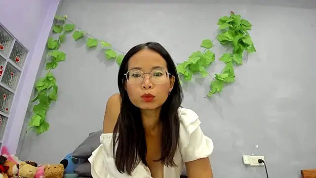 Snapshot of loveley_jenny chatting on May 26, 2026, 5:47 am loveley jenny online show from May 26, 2026, 5:47 am